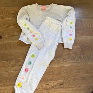FRAISER STERLING Matching Smiley Face Sweat Set